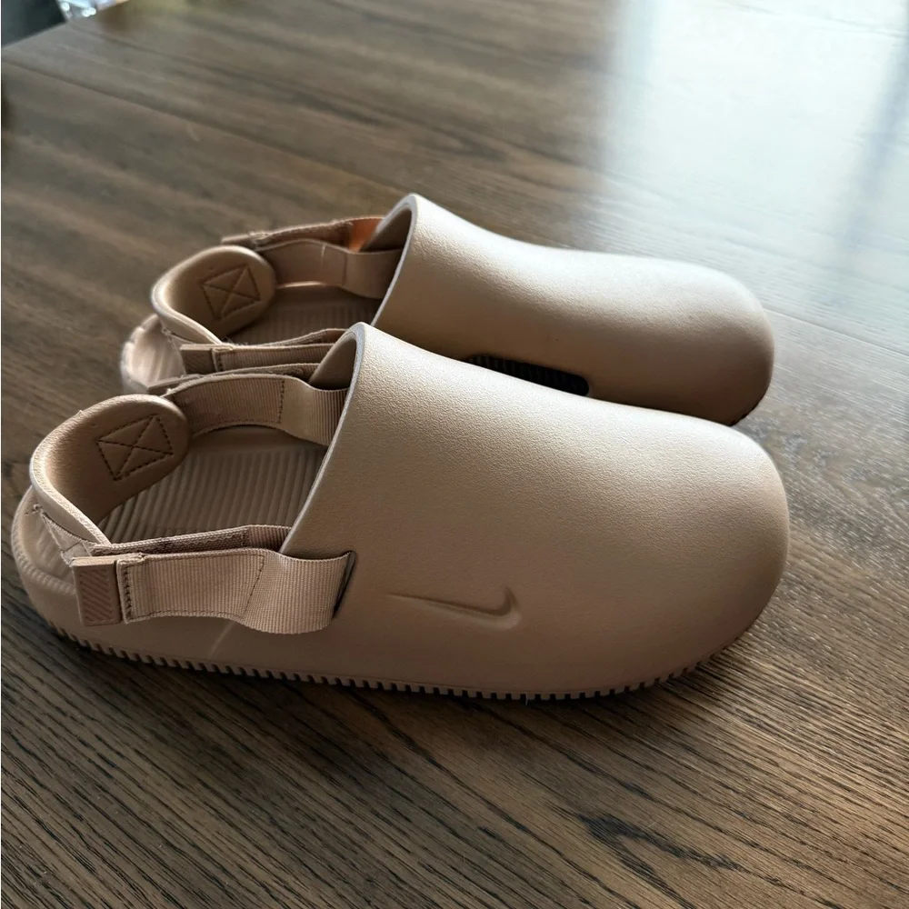 Nike Tan Men's Sandals - Picture 1 of 5